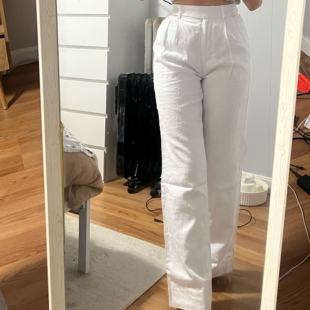 A&F Linen Wide Leg White High-Waisted Pants